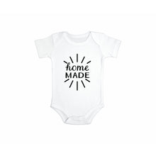 Charger l&#39;image dans la galerie, Home Made Baby Bodysuit
